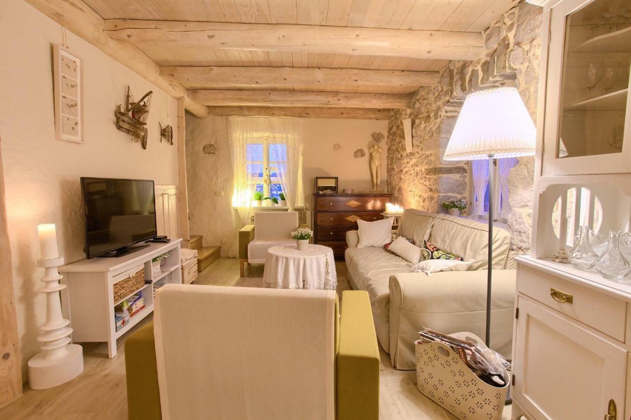 White Cottage Čižići Esterno foto