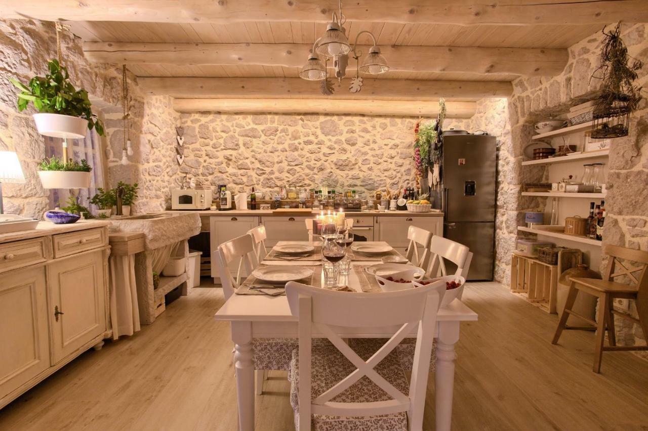 White Cottage Čižići Esterno foto