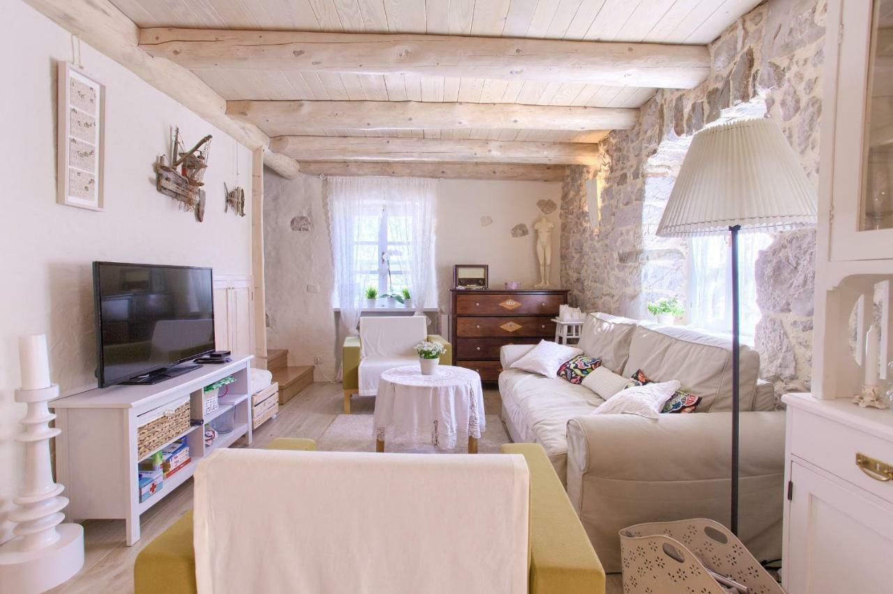 White Cottage Čižići Esterno foto